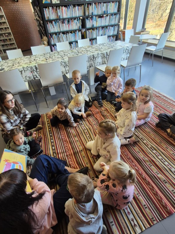 Sówki: Warsztaty w bibliotece - Zdjęcie 61