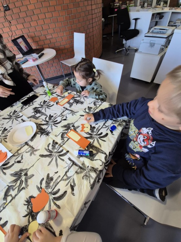 Sówki: Warsztaty w bibliotece - Zdjęcie 64