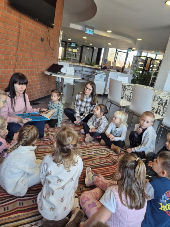 Sówki: Warsztaty w bibliotece - Zdjęcie 74