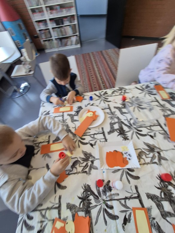 Sówki: Warsztaty w bibliotece - Zdjęcie 78