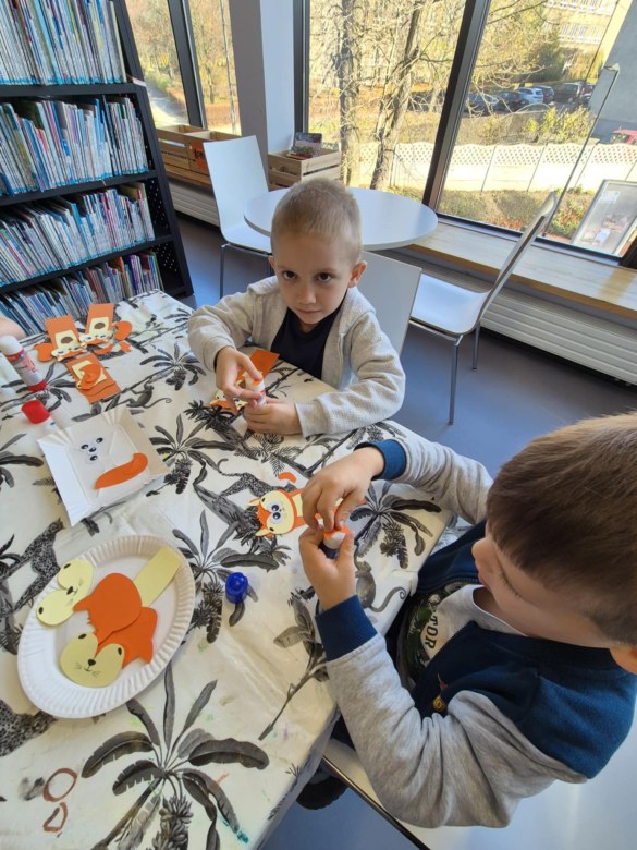 Sówki: Warsztaty w bibliotece - Zdjęcie 30