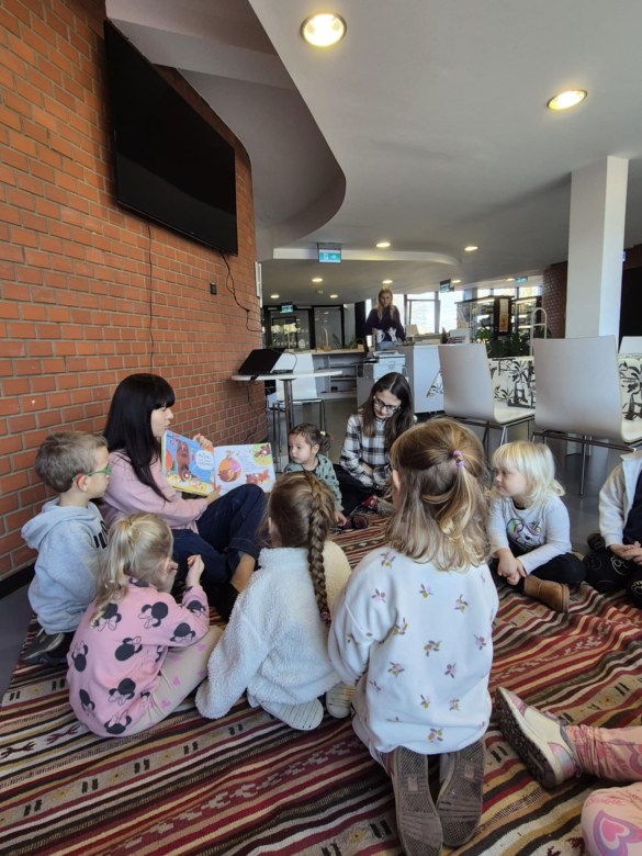 Sówki: Warsztaty w bibliotece - Zdjęcie 6