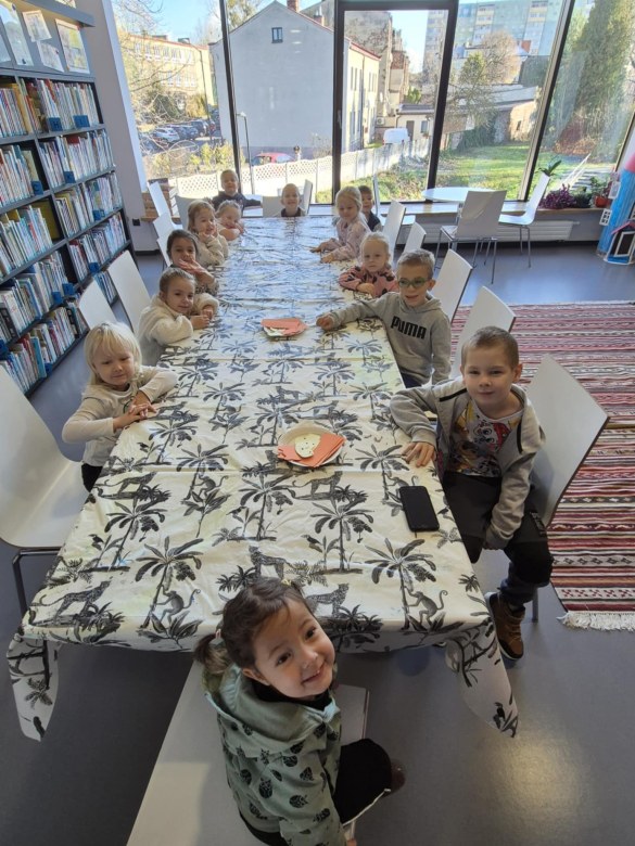 Sówki: Warsztaty w bibliotece - Zdjęcie 22