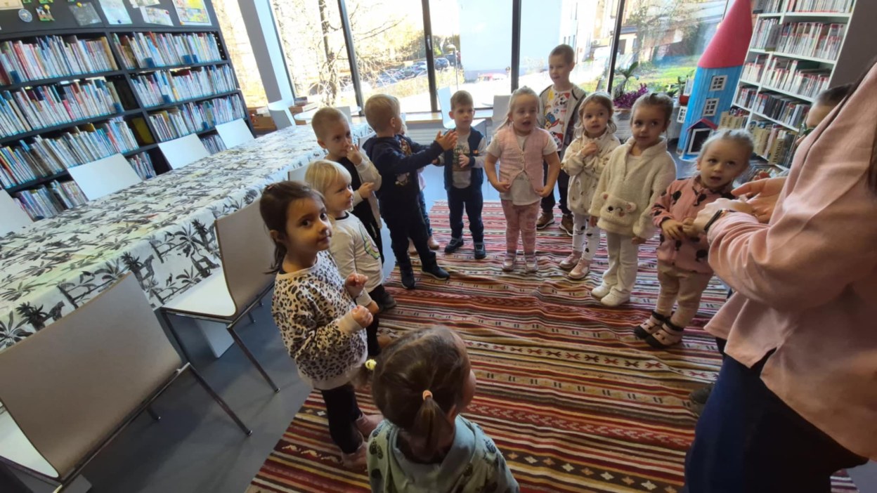 Sówki: Warsztaty w bibliotece - Zdjęcie 25