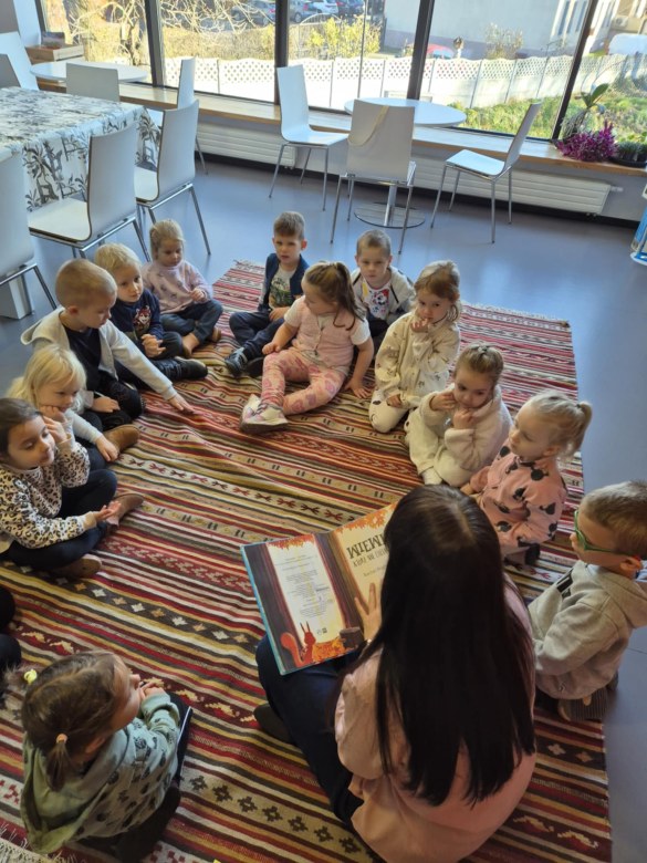 Sówki: Warsztaty w bibliotece - Zdjęcie 36