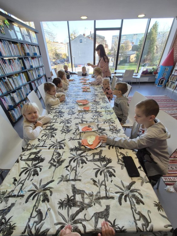 Sówki: Warsztaty w bibliotece - Zdjęcie 41