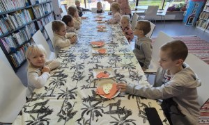 Sówki: Warsztaty w bibliotece - Zdjęcie 85