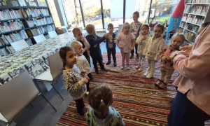 Sówki: Warsztaty w bibliotece - Zdjęcie 87