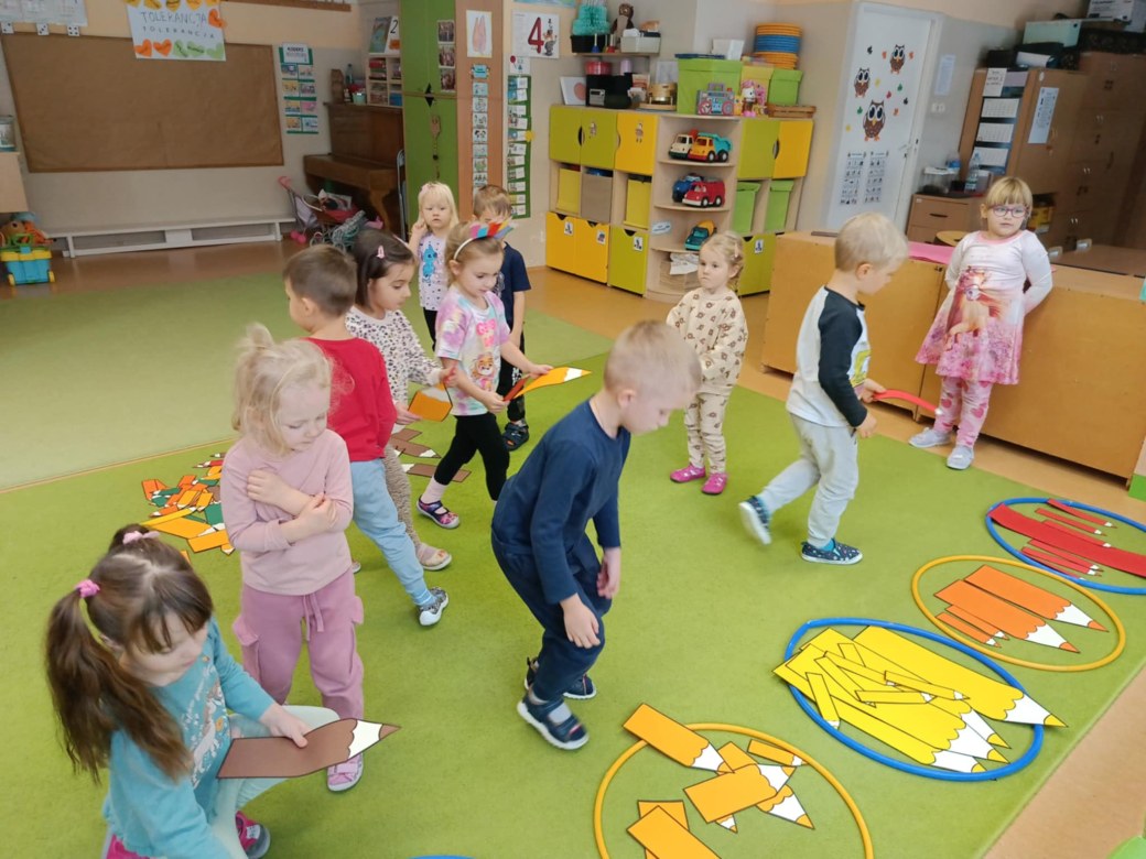 Sówki : Dzień Kredki - Zdjęcie 4