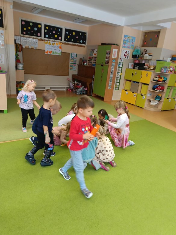 Sówki : Dzień Kredki - Zdjęcie 13