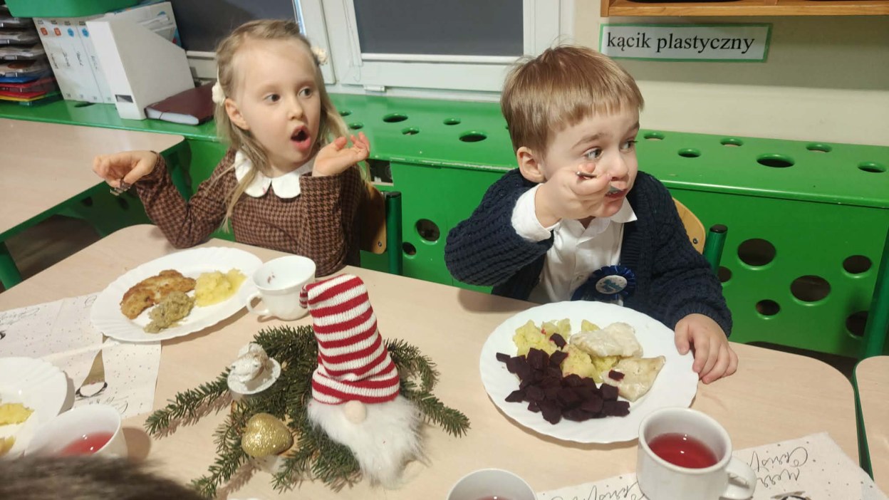 Przedszkolna Wigilia - Zdjęcie 12