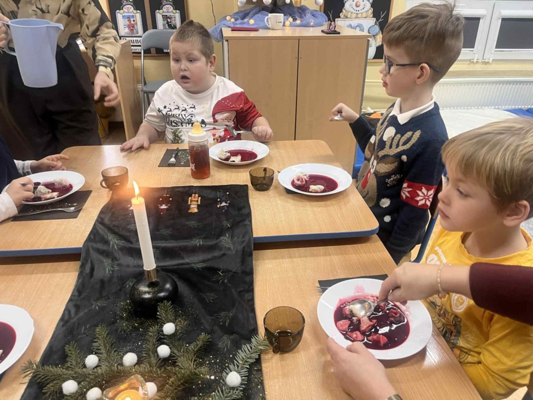 Przedszkolna Wigilia - Zdjęcie 22