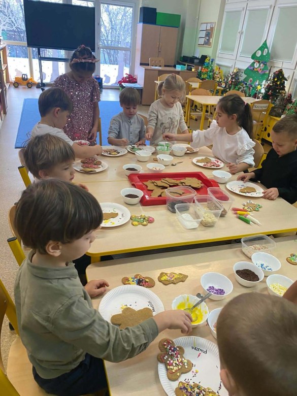 Przedszkolna Wigilia - Zdjęcie 4