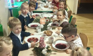 Przedszkolna Wigilia - Zdjęcie 11