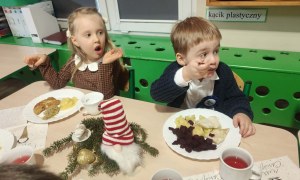 Przedszkolna Wigilia - Zdjęcie 12