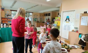 Przedszkolna Wigilia - Zdjęcie 18