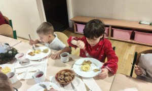 Przedszkolna Wigilia - Zdjęcie 34