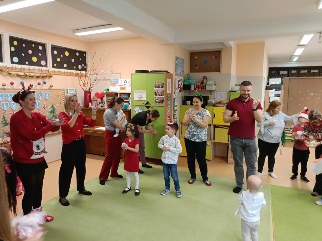 Spotkanie świąteczne w grupie Sówki - Zdjęcie 13