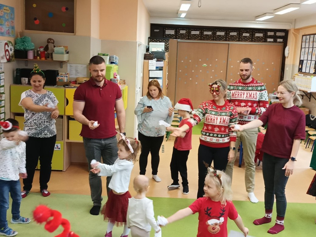Spotkanie świąteczne w grupie Sówki - Zdjęcie 14