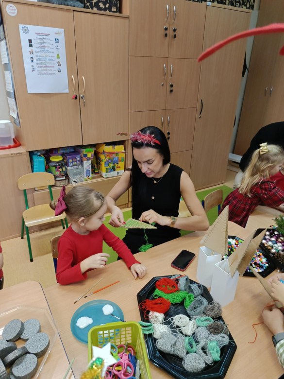 Spotkanie świąteczne w grupie Sówki - Zdjęcie 15