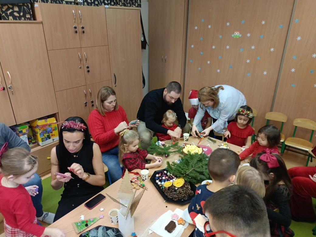 Spotkanie świąteczne w grupie Sówki - Zdjęcie 23
