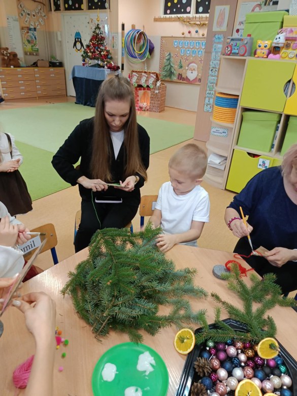 Spotkanie świąteczne w grupie Sówki - Zdjęcie 41