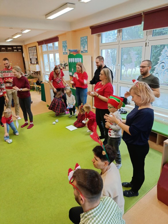 Spotkanie świąteczne w grupie Sówki - Zdjęcie 55