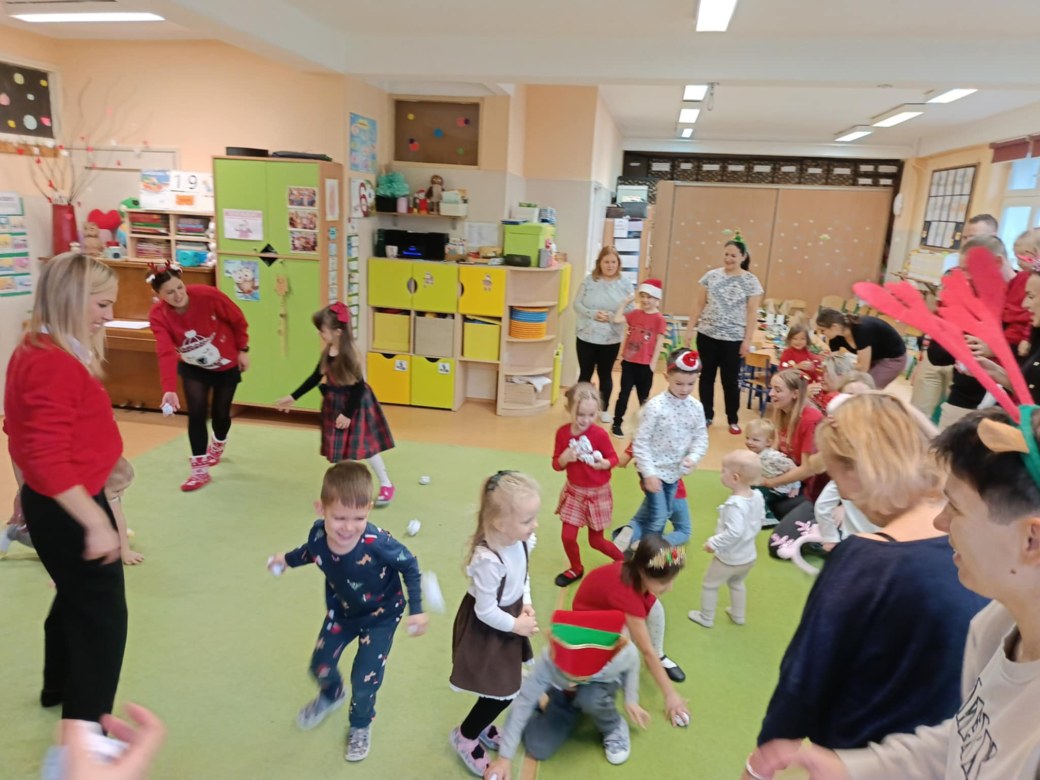 Spotkanie świąteczne w grupie Sówki - Zdjęcie 56