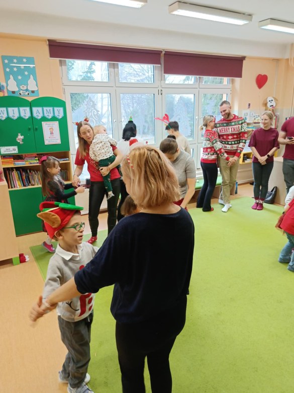 Spotkanie świąteczne w grupie Sówki - Zdjęcie 66