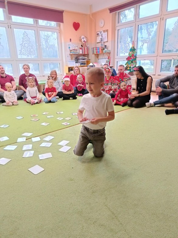 Spotkanie świąteczne w grupie Sówki - Zdjęcie 80