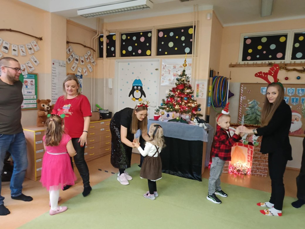 Spotkanie świąteczne w grupie Sówki - Zdjęcie 90