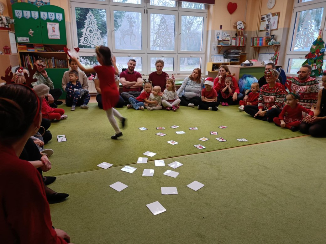 Spotkanie świąteczne w grupie Sówki - Zdjęcie 95