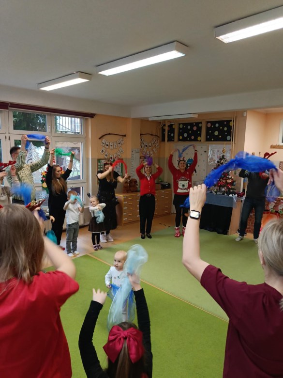 Spotkanie świąteczne w grupie Sówki - Zdjęcie 94