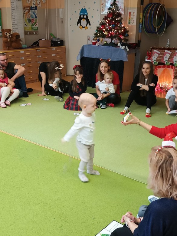 Spotkanie świąteczne w grupie Sówki - Zdjęcie 96