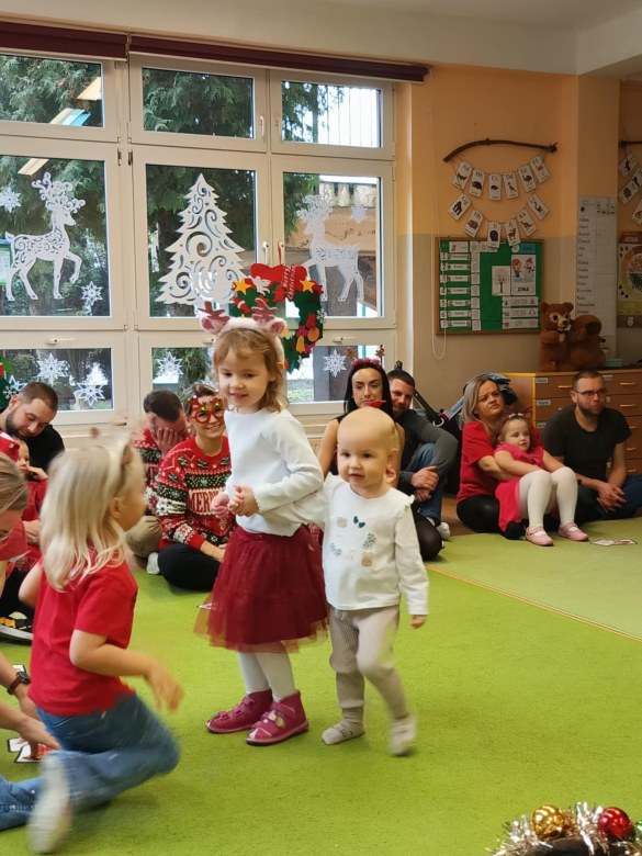 Spotkanie świąteczne w grupie Sówki - Zdjęcie 102