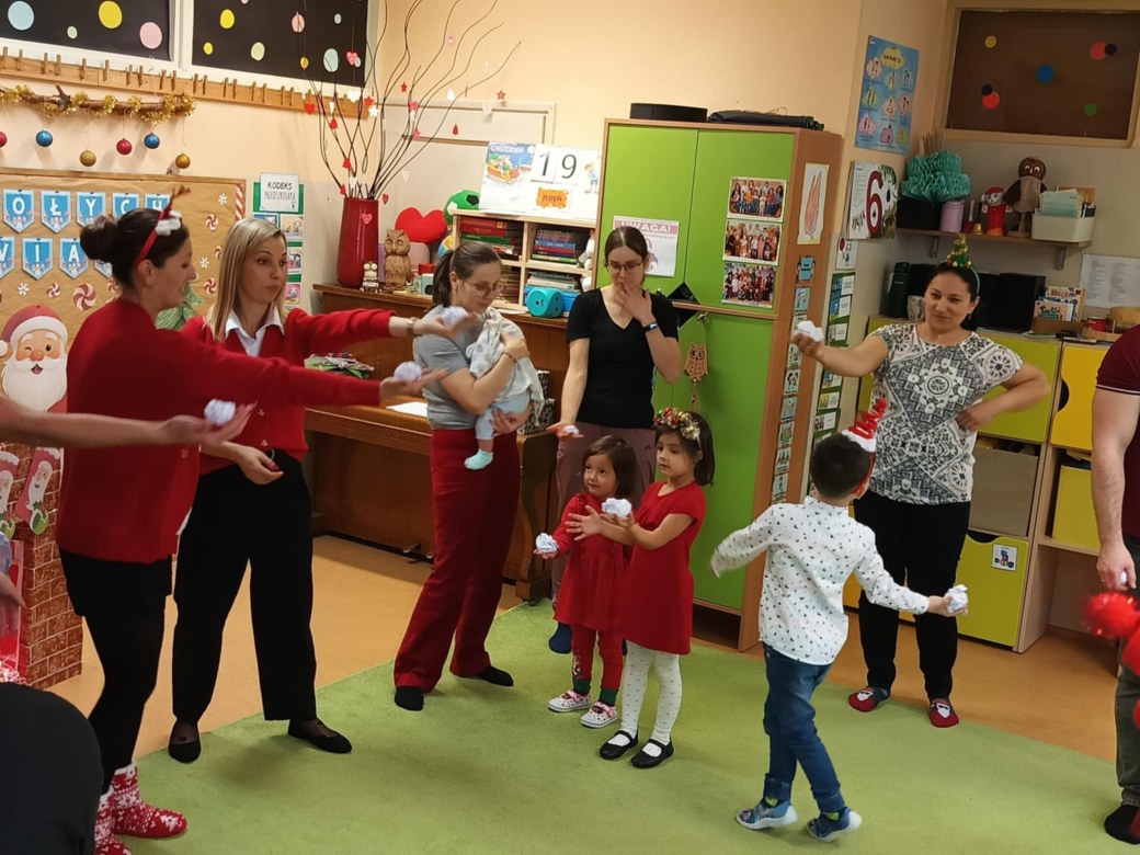 Spotkanie świąteczne w grupie Sówki - Zdjęcie 4