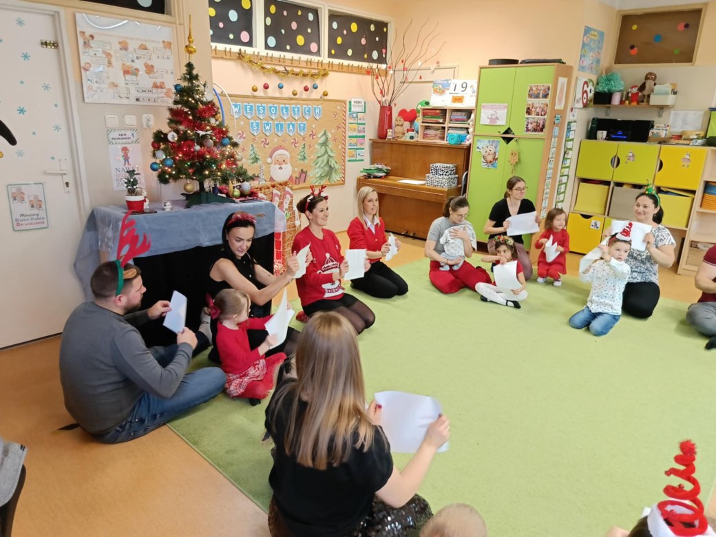 Spotkanie świąteczne w grupie Sówki - Zdjęcie 5