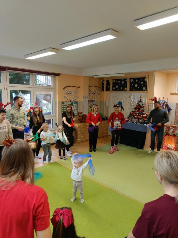 Spotkanie świąteczne w grupie Sówki - Zdjęcie 3