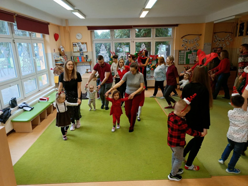 Spotkanie świąteczne w grupie Sówki - Zdjęcie 29
