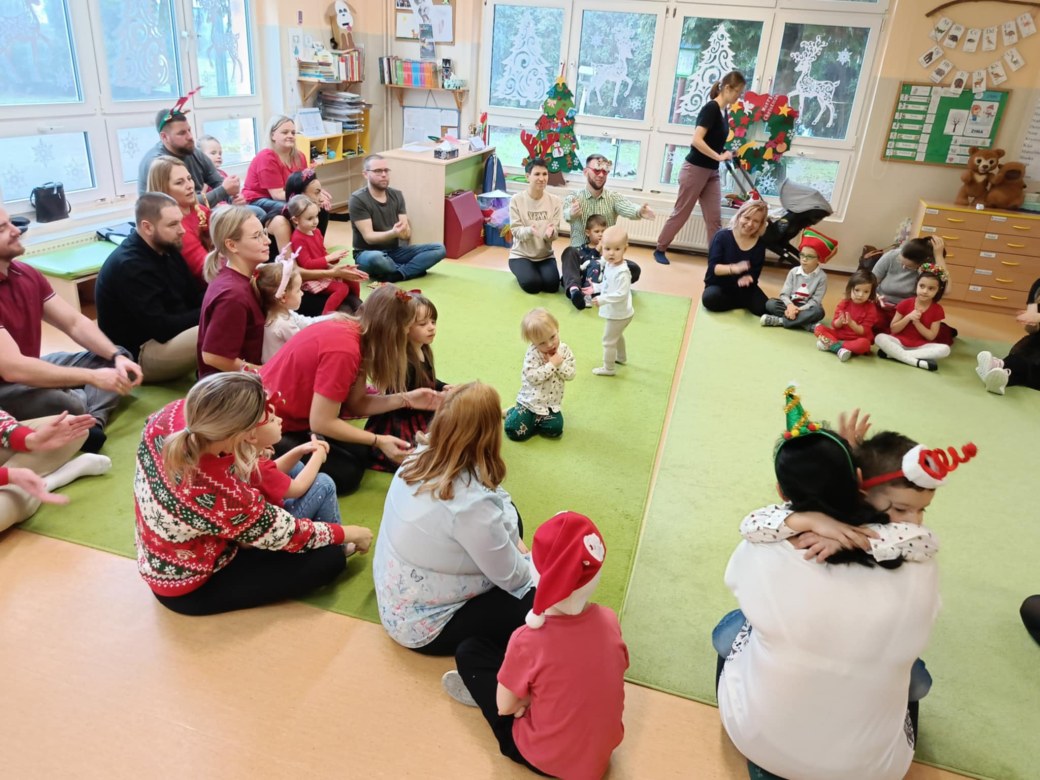 Spotkanie świąteczne w grupie Sówki - Zdjęcie 32