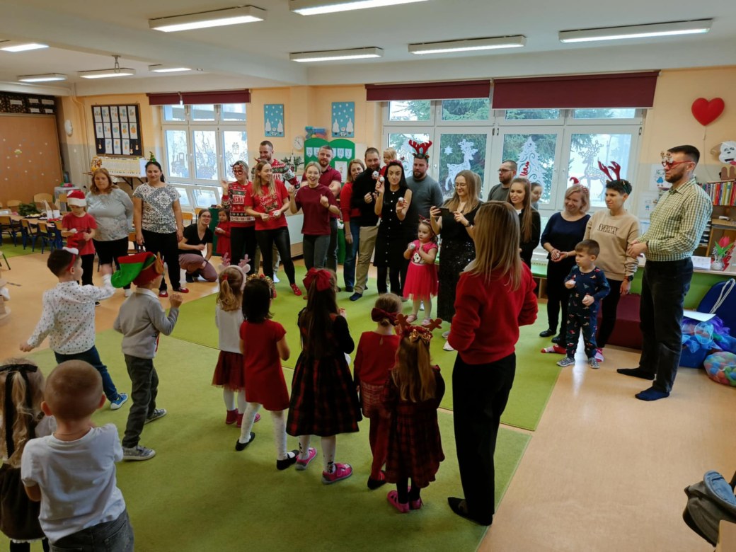 Spotkanie świąteczne w grupie Sówki - Zdjęcie 35