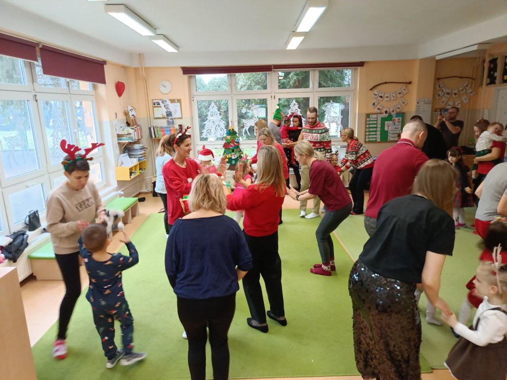 Spotkanie świąteczne w grupie Sówki - Zdjęcie 47