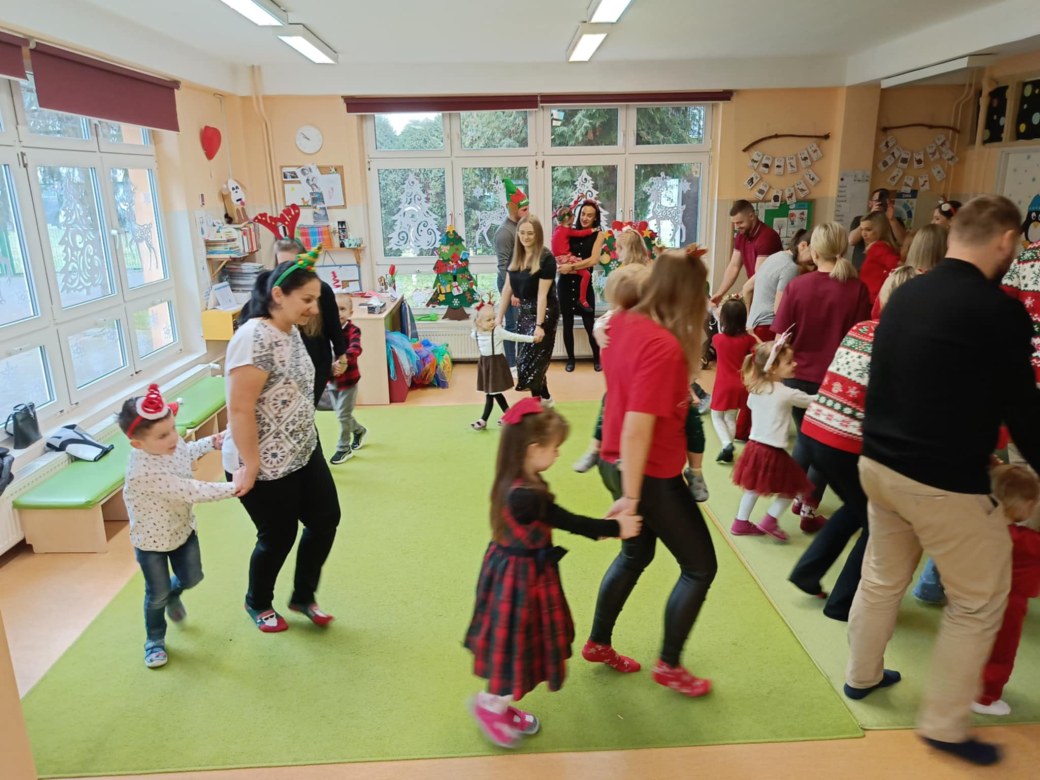 Spotkanie świąteczne w grupie Sówki - Zdjęcie 73