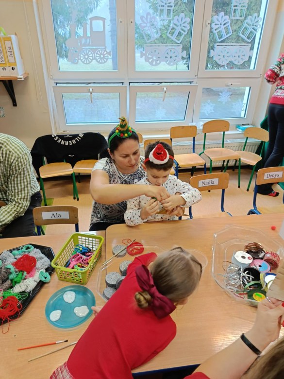 Spotkanie świąteczne w grupie Sówki - Zdjęcie 78