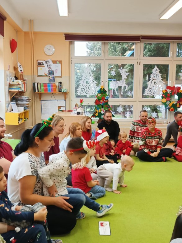 Spotkanie świąteczne w grupie Sówki - Zdjęcie 79