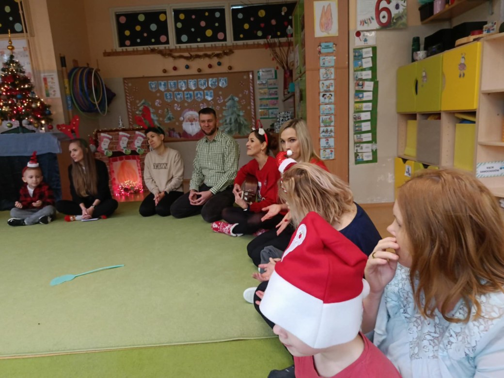 Spotkanie świąteczne w grupie Sówki - Zdjęcie 82