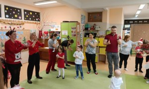Spotkanie świąteczne w grupie Sówki - Zdjęcie 13