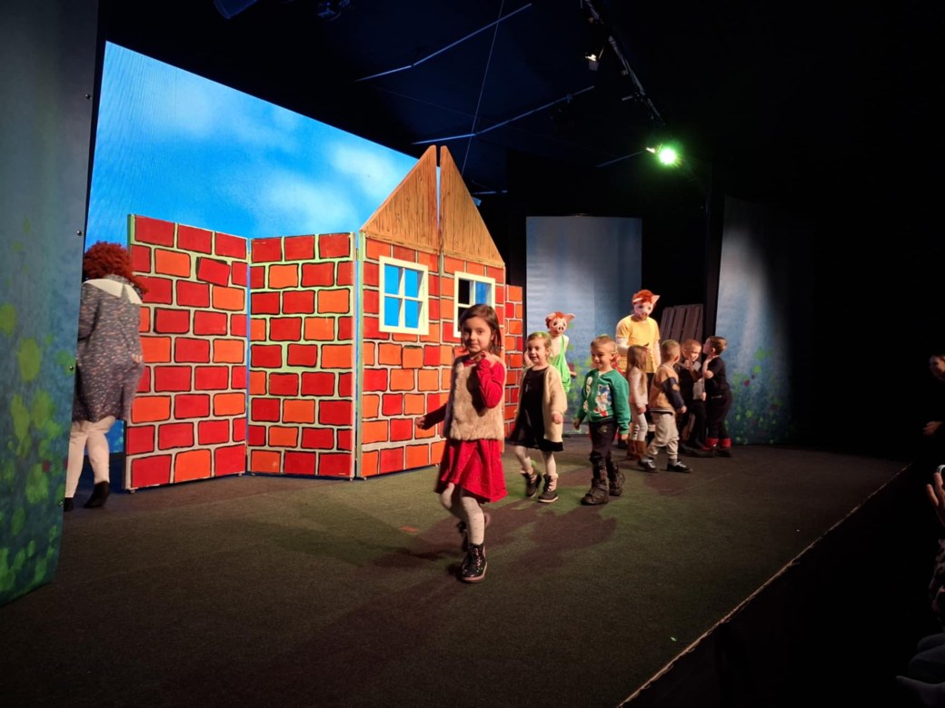 Przedszkolaki w Teatrze - Zdjęcie 44