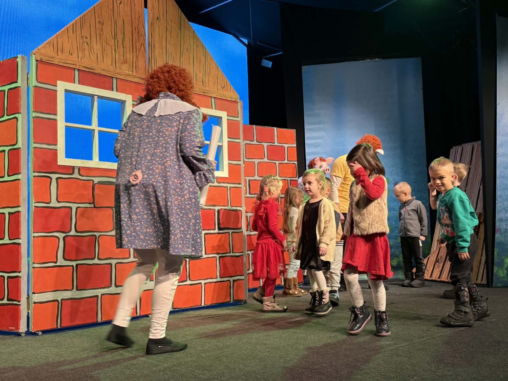 Przedszkolaki w Teatrze - Zdjęcie 41