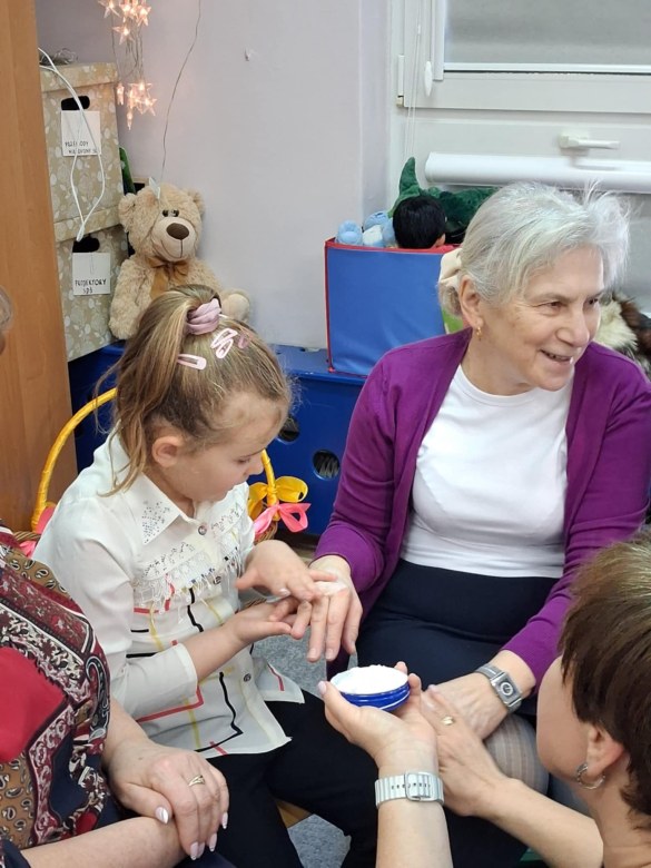 Dzień Babci i Dziadka w grupie Muminki - Zdjęcie 37